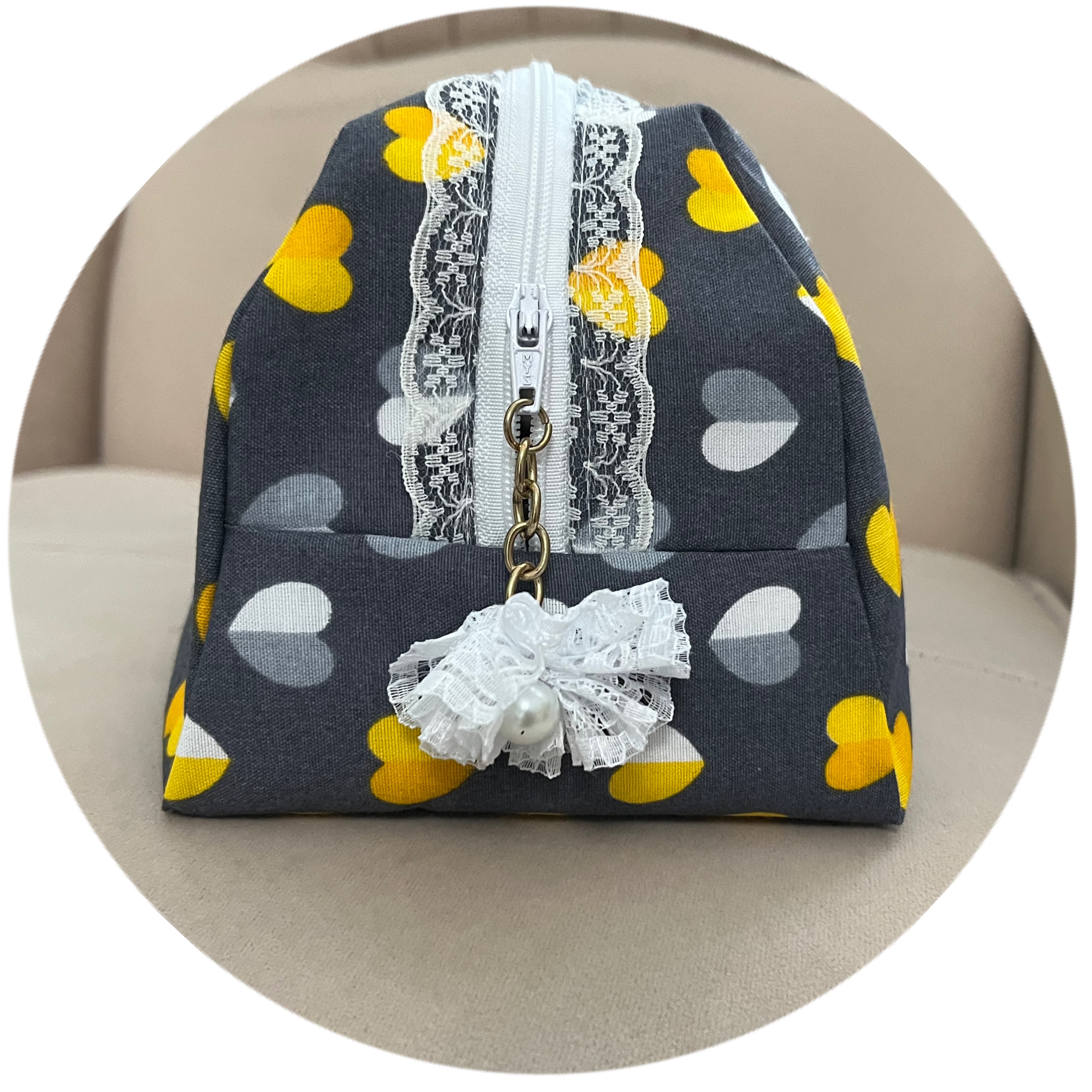 کیف لوازم آرایش پارچه ای